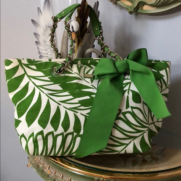 Kate Spade Tote with big bow - Picture 2 of 5